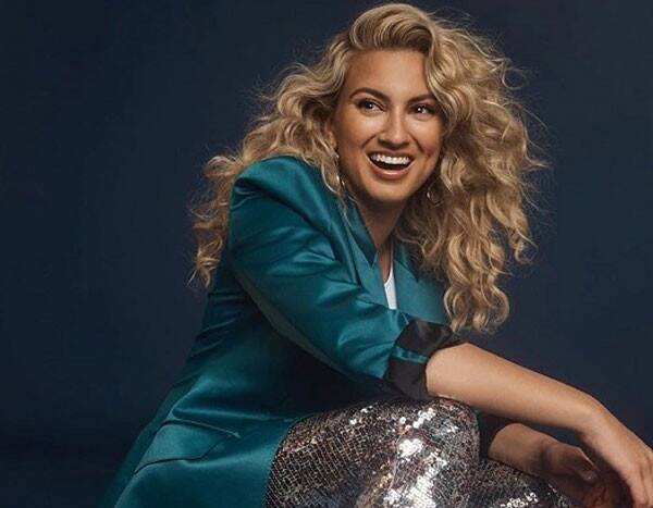 Tori Kelly’s Favorite Cocktail Recipe Will Be a Hit at Your Next Holiday Party - www.eonline.com