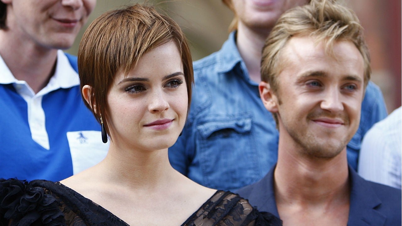 Emma Watson and Tom Felton Reunite With 'Harry Potter' Co-Stars for Epic Holiday Photo - www.etonline.com