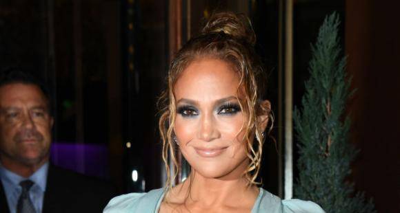 PHOTOS: Jennifer Lopez stuns in a plunging gown for LAFCA 2020 as she wins an award for Hustlers - www.pinkvilla.com - Los Angeles