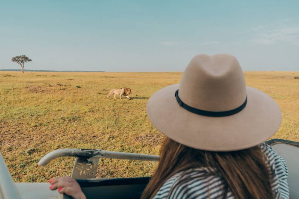 What to Wear on Safari: a full packing guide - dopesontheroad.com