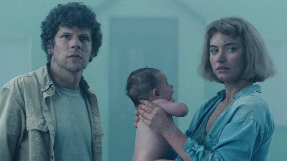 Jesse Eisenberg and Imogen Poots Are Trapped in the Suburbs in Exclusive 'Vivarium' Trailer - www.etonline.com