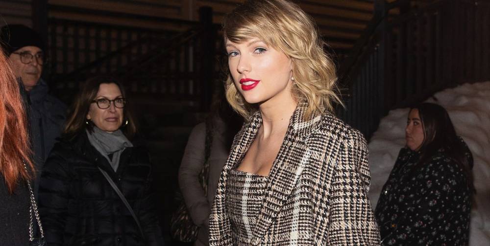 Taylor Swift Looked Incredible in a Plaid Jumpsuit and Trench at Her 'Miss Americana' Premiere - www.elle.com