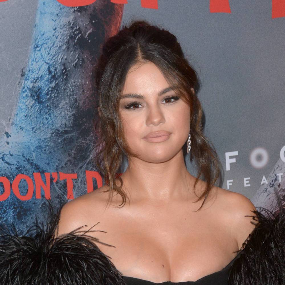 Selena Gomez ‘freaked out’ by toilet meeting with Jennifer Aniston - www.peoplemagazine.co.za