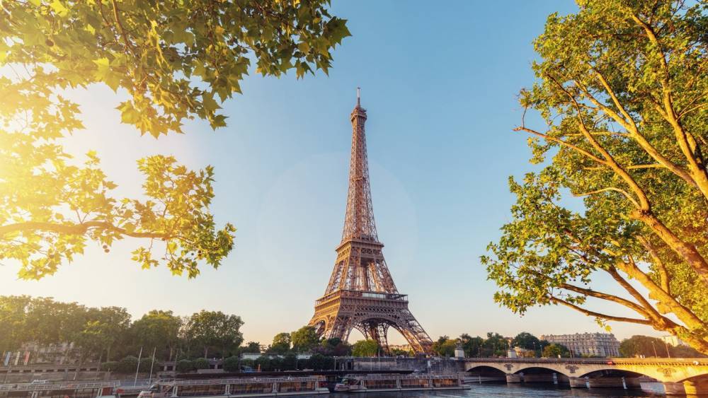 5 Romantic Reasons You Should Visit Paris This Month Of Love - www.peoplemagazine.co.za