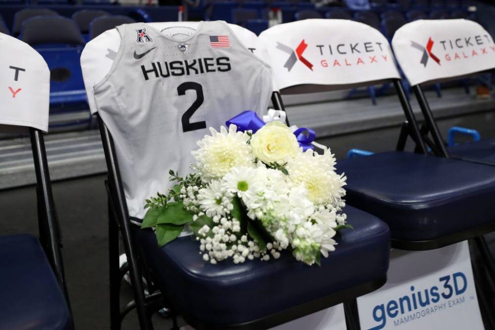UConn Women’s Basketball Team Honors Gianna Bryant With A Jersey &amp; Flowers - theshaderoom.com - USA