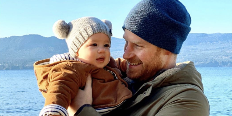 What 'Social Butterfly' Archie's First Christmas With Meghan Markle and Prince Harry Was Like - www.elle.com - Canada