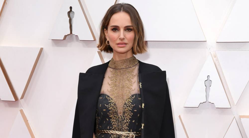 Oscars: Natalie Portman Wears Cape Embroidered With Names Of Snubbed Female Directors - deadline.com