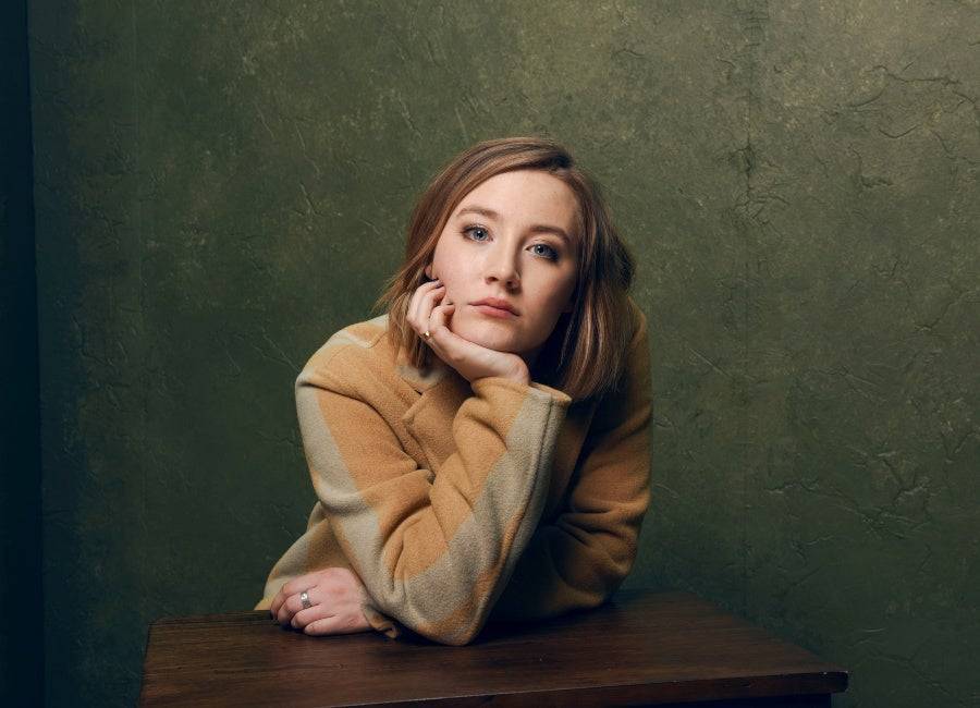 Saoirse Ronan looks sensational in first look at The French Dispatch - evoke.ie - France