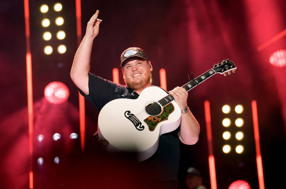 Luke Combs Adds Dates to 2020 What You See Is What You Get Tour: See the New Cities - www.billboard.com - New York - county Ashley - Nashville - Columbia - city New