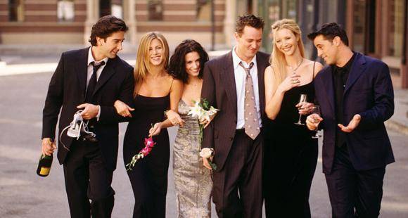 Friends: Jennifer Aniston, Matthew Perry, Courtney Cox & cast confirm reunion on HBO Max; DEETS INSIDE - www.pinkvilla.com - New York