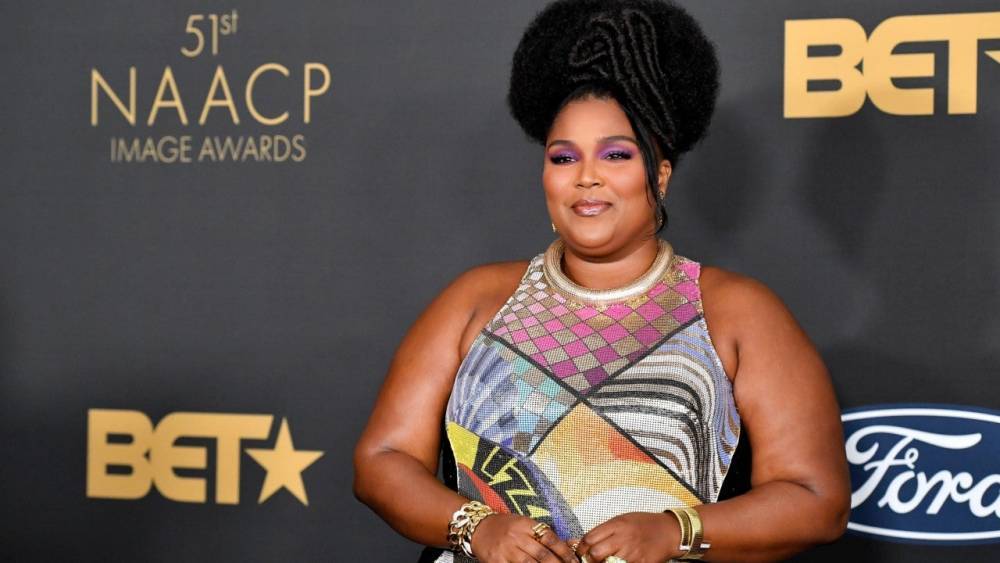 Lizzo Outdoes Herself at NAACP Image Awards 2020 in Show-Stopping Style - www.etonline.com - California