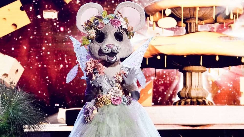 'The Masked Singer': The Mouse Gets Exterminated in Week 5 -- See Which Music Legend Was Under the Mask! - www.etonline.com