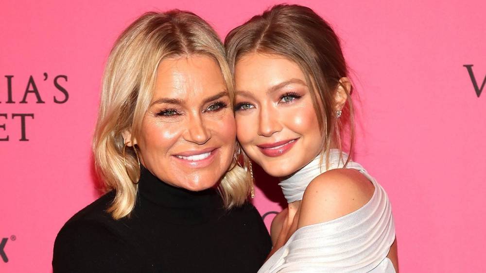 Yolanda Hadid Returns to Modeling Roots as She Walks in Fashion Show With Daughters Gigi and Bella - www.etonline.com - Paris