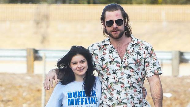 Ariel Winter Sits On BF Luke Benward’s Lap In Sweet Pics With Sarah Hyland Wells Adams - hollywoodlife.com - Los Angeles - Hollywood - county Wells
