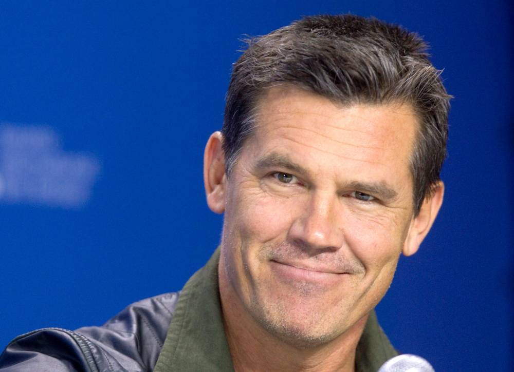 Josh Brolin leaves profane response after fan criticizes picture of actor's wife in lingerie - www.foxnews.com - Indiana - county Boyd