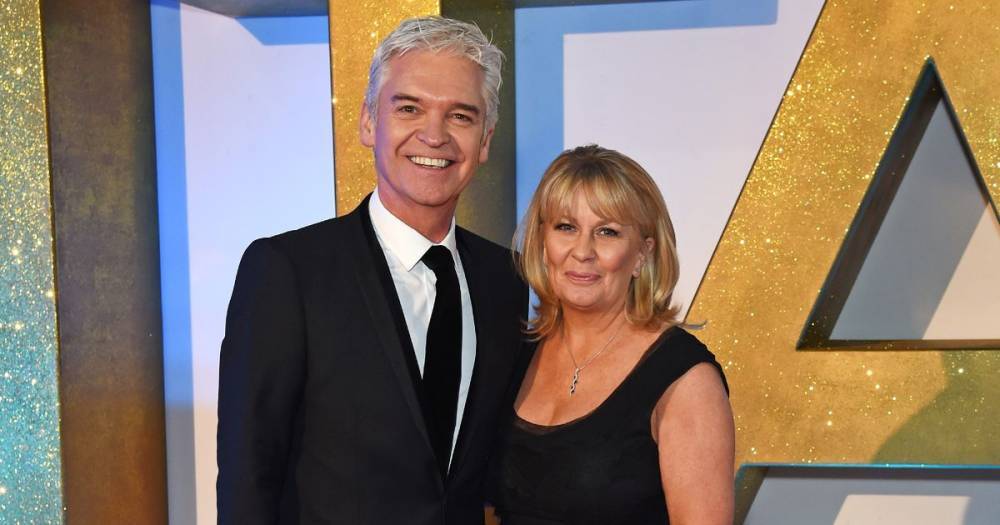 Inside Phillip Schofield's marital home he shares with his wife Stephanie Lowe - www.dailyrecord.co.uk