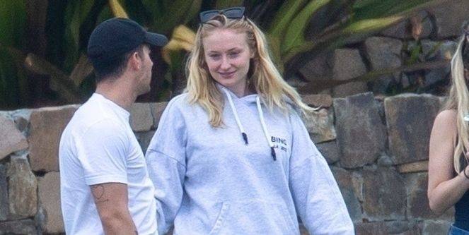 Joe Jonas and Sophie Turner Had a PDA-Filled Vacation in Mexico - www.harpersbazaar.com - Mexico - county Lucas