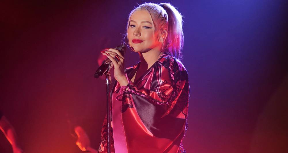 Christina Aguilera Delivers Powerhouse Performance of 'Loyal Brave True' From 'Mulan' on 'Kimmel'! - www.justjared.com
