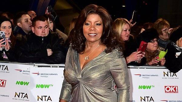 Gloria Gaynor shares hand-washing video while singing I Will Survive - www.breakingnews.ie