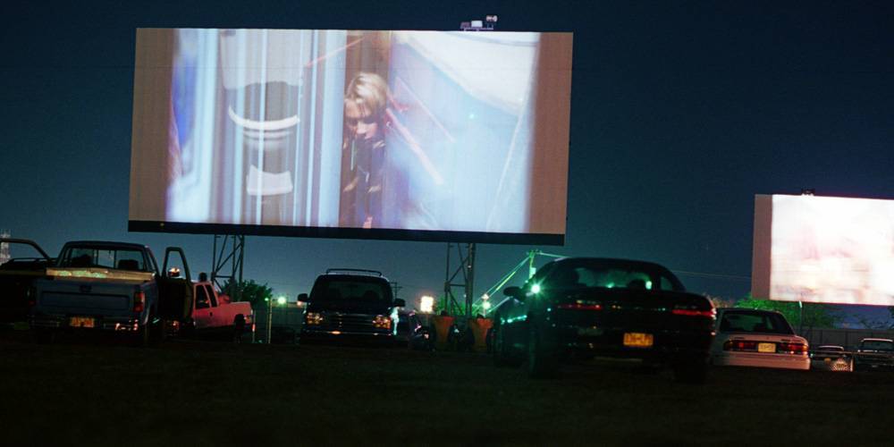Drive-In Movie Theaters See Bump in Business After Traditional Movie Theaters Close During Health Crisis - www.justjared.com - Los Angeles