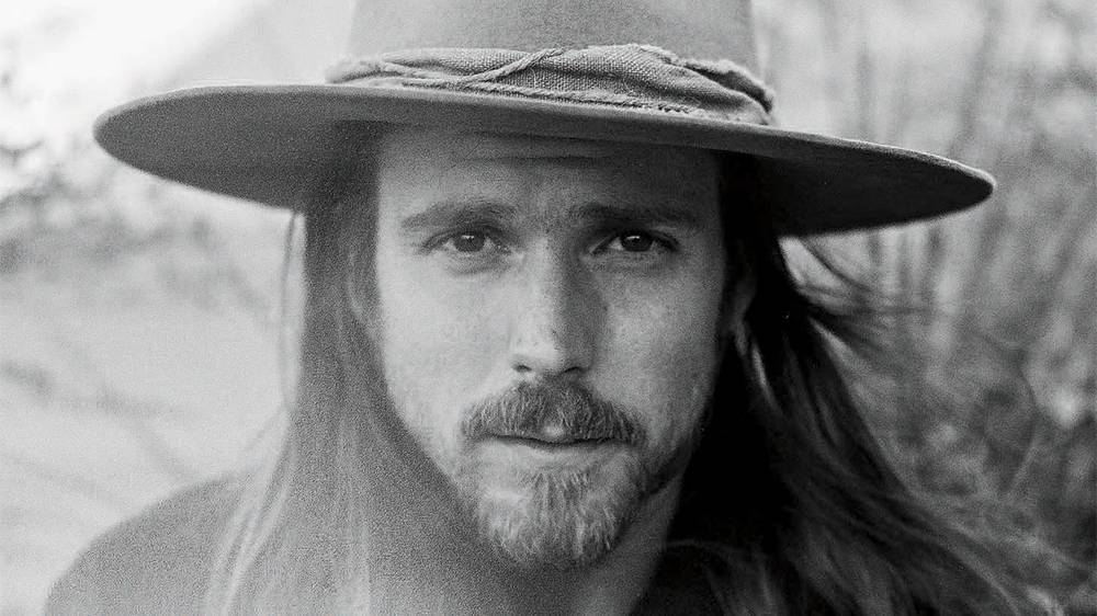 Lukas Nelson on the Underlying Messages Behind ‘Naked Garden’ and ‘Turn Off the News’ - variety.com - Texas