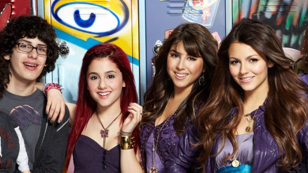 Ariana Grande Gets 'Mushy' Celebrating The Tenth Anniversary Of Victorious - www.mtv.com