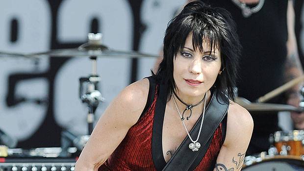 Joan Jett Pays Tribute To ‘I Love ‘Rock ‘N’ Roll’ Writer Alan Merrill, 69, After He Sadly Dies From Coronavirus - hollywoodlife.com - London