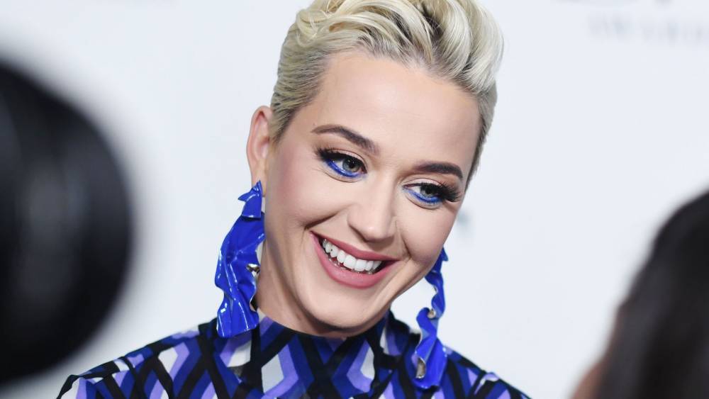 Katy Perry Has Everyone Wondering If She’s Pregnant Because She, Uh, Touched Her Belly - stylecaster.com - USA
