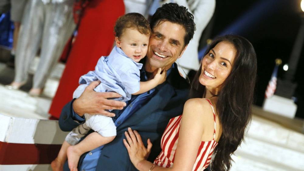John Stamos Uses 'Full House' Couch as a Baby Gate and His Co-Stars React - www.etonline.com
