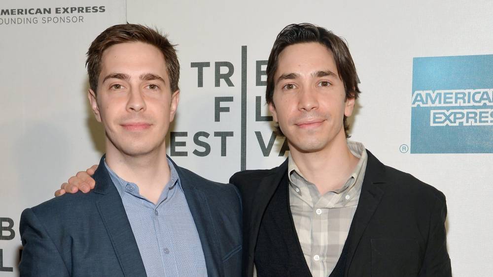 Justin Long, brother say they can't get coronavirus test after displaying symptoms - www.foxnews.com