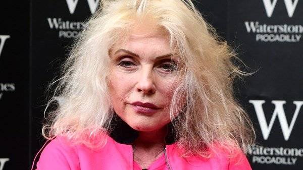 Debbie Harry says that acquiring drugs ‘became like a full-time occupation’ - www.breakingnews.ie