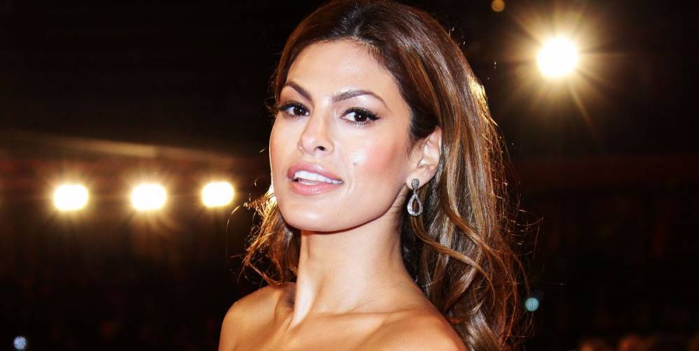 Eva Mendes Opened Up About Why She Doesn't to Post Her Daughters on Social Media - www.cosmopolitan.com