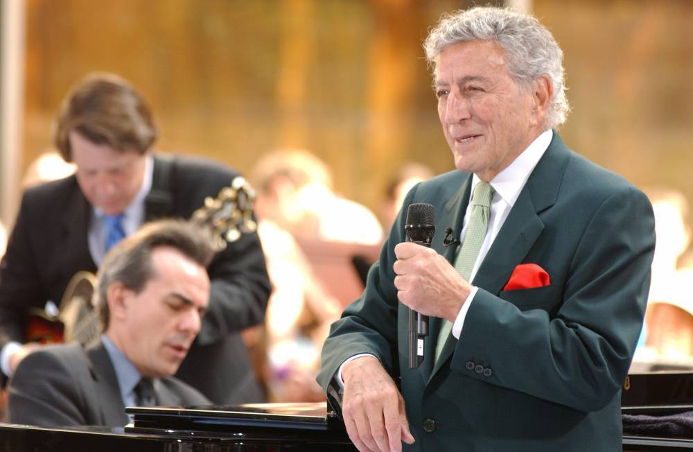 Tony Bennett Starts Off City Wide Sing-A-Long To ‘I Left My Heart In San Francisco’ - etcanada.com - San Francisco - city San Francisco - county Bennett