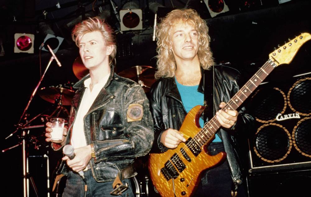Peter Frampton tells how David Bowie once saved him from smoking plane - www.nme.com