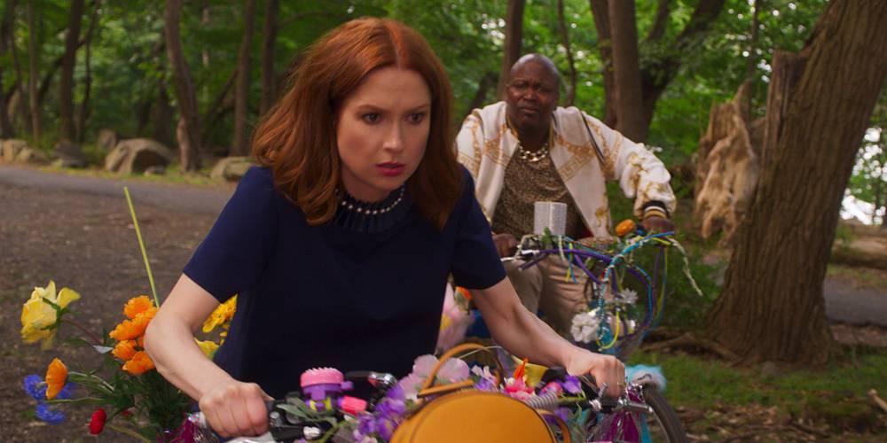 Kimmy Schmidt Goes In Search Of Another Bunker Girl in 'Unbreakable Kimmy Schmidt: Kimmy vs. the Reverend' Interactive Special Trailer - Watch Now! - www.justjared.com