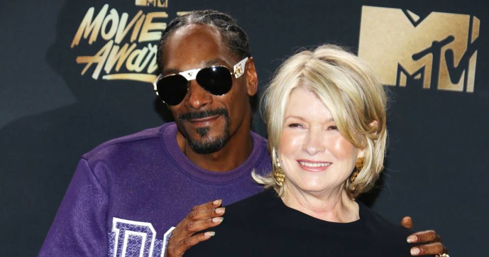 Martha Stewart Pokes Fun at Snoop Dogg’s Homemade Pizza: ‘Looks Like Your First’ - www.usmagazine.com