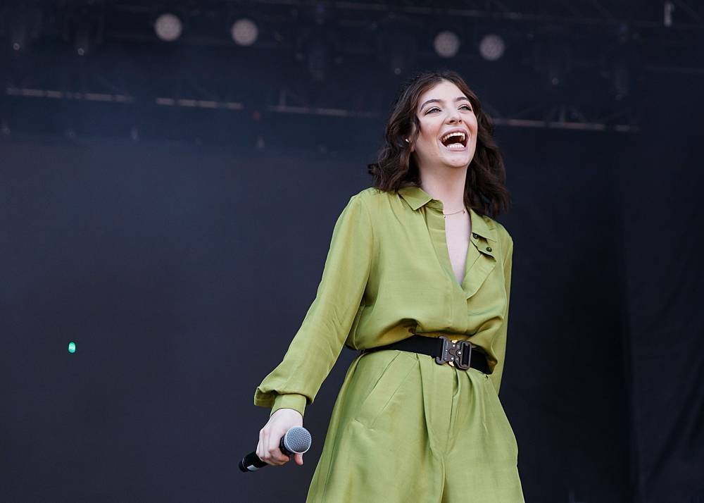 Lorde Hints At New Music, Says Her Time In Quarantine Has Been ‘Very Productive’ - etcanada.com - New Zealand