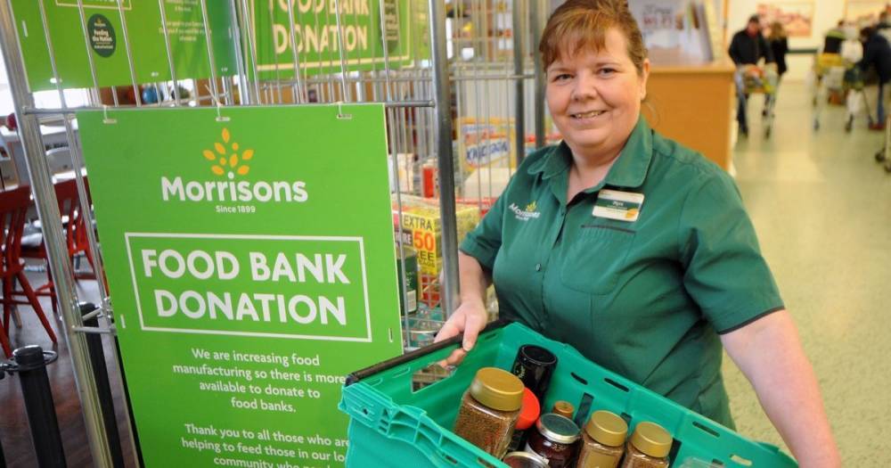 Dumfries Morrisons shoppers and staff donating food for vulnerable and elderly during coronavirus pandemic - www.dailyrecord.co.uk