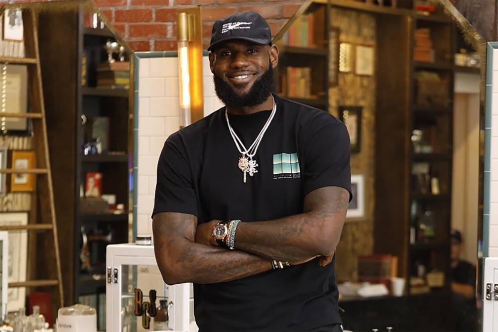 LeBron James to Host Star-Studded Virtual Graduation for the Class of 2020 - www.tvguide.com