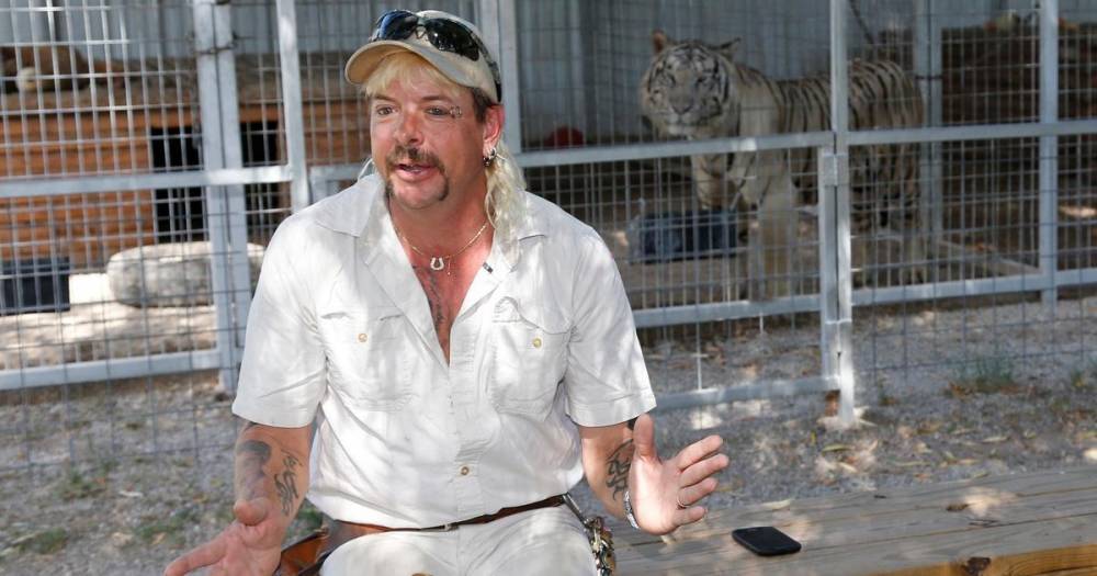 'Tiger King' star Joe Exotic signs on for new TV show: Details - www.wonderwall.com
