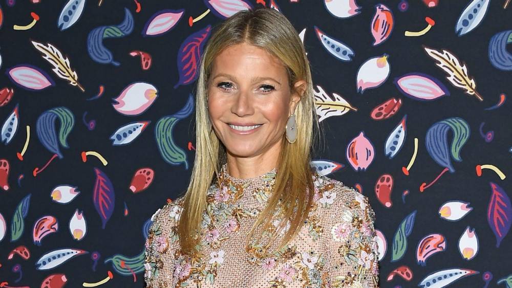 Gwyneth Paltrow Gets 'Moral Support' From Her Kids Apple and Moses While Working From Home: Pic - www.etonline.com