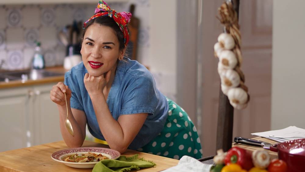 Rachel Khoo, Gok Wan Shows Among New Discovery Series to Be Filmed at Home - variety.com - Britain