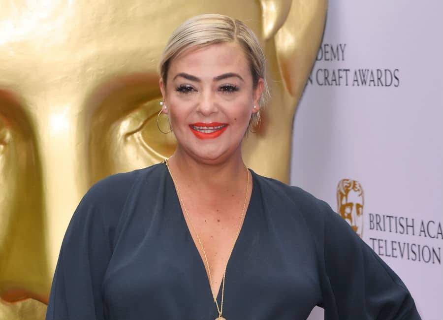 Lisa Armstrong shows off her new chic hair transformation - evoke.ie