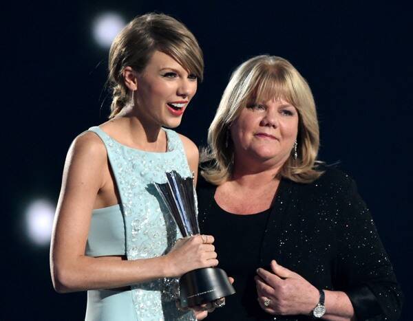 Taylor Swift Pays Tribute to Mom Andrea Swift With Adorable Throwback Video - www.eonline.com