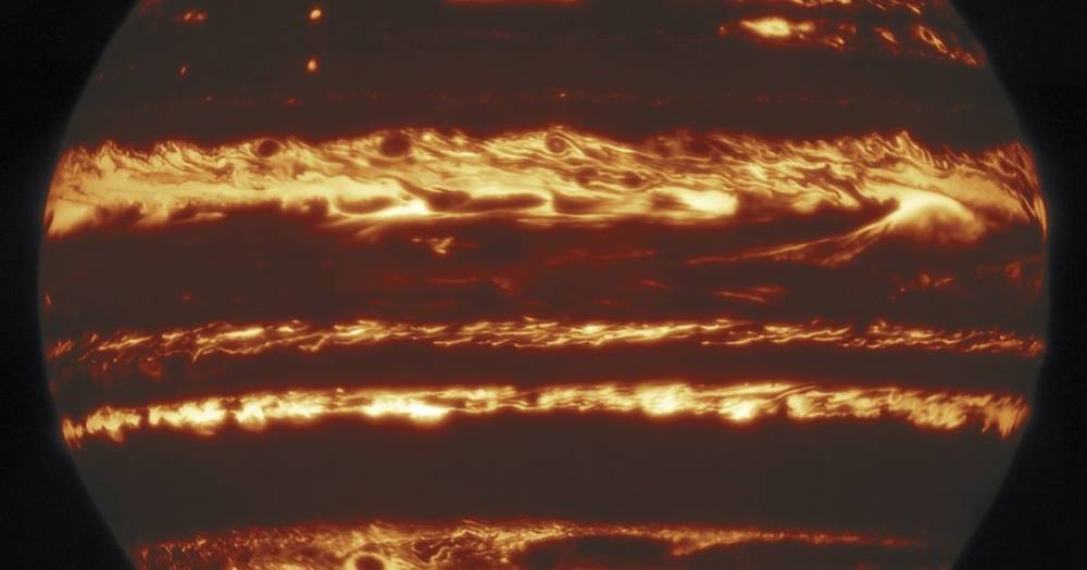 Astronomers capture incredible image of Jupiter's breathtaking lightning storms - www.dailyrecord.co.uk - Hawaii