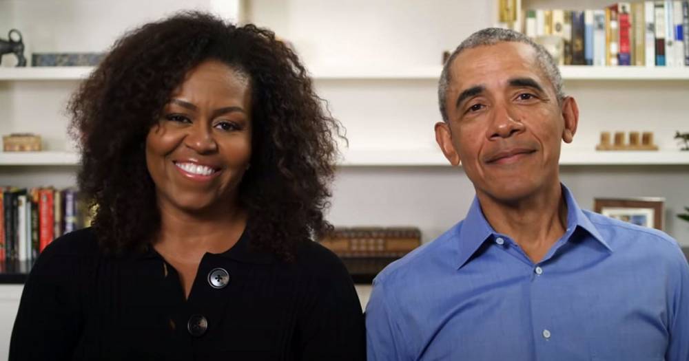 Michelle Obama and Barack Obama Tease Each Other in Adorable Video for the Chicago Public Library - www.usmagazine.com - Chicago