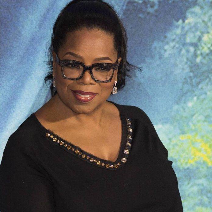 Oprah Winfrey urges graduates to ‘lead’ the way into the ‘unknown’ - www.peoplemagazine.co.za