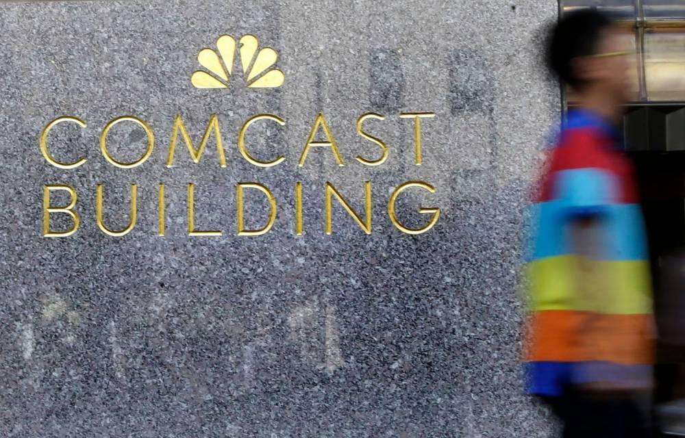 Comcast Raising $4 Billion In Bond Sale To Refinance Outstanding Debt - deadline.com - county Bond
