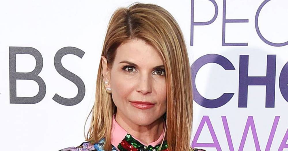 Lori Loughlin’s Back Was ‘Against a Wall’ Before Guilty Plea in College Admissions Case, Image Consultant Says - www.usmagazine.com - New York