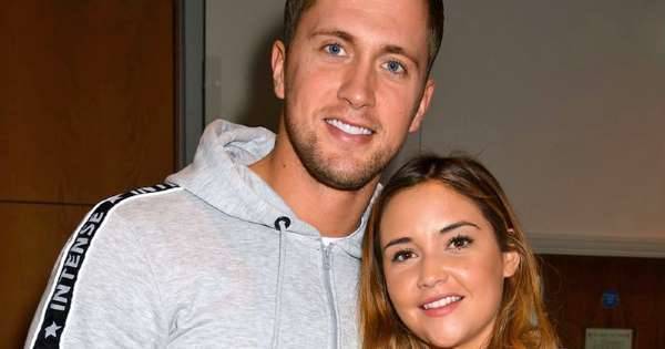 Jacqueline Jossa’s mother shared cryptic ‘be brave’ post shortly before Jacqueline and Dan Osborne ‘split’ - www.msn.com